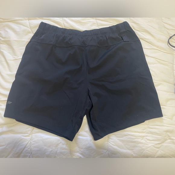 Fabletics athletic shorts. Size L - Picture 2 of 3